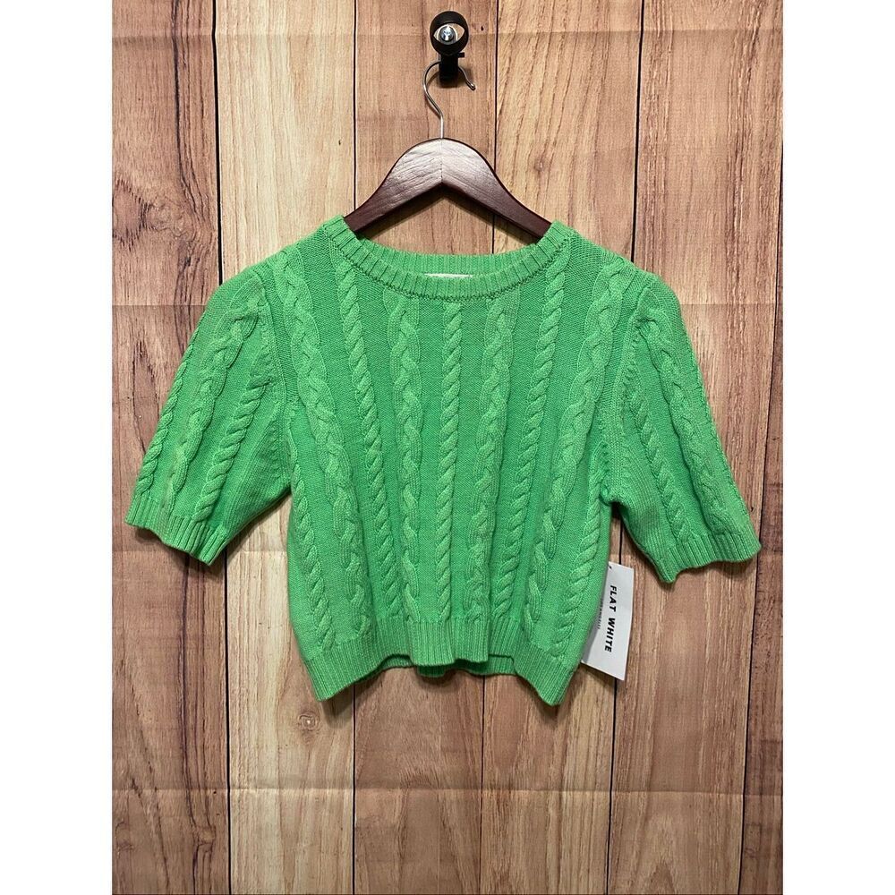 Flat White Large NWT green knit T-shirt top shirt